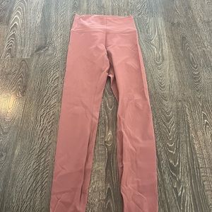 Lululemon Wunder under leggings 28”